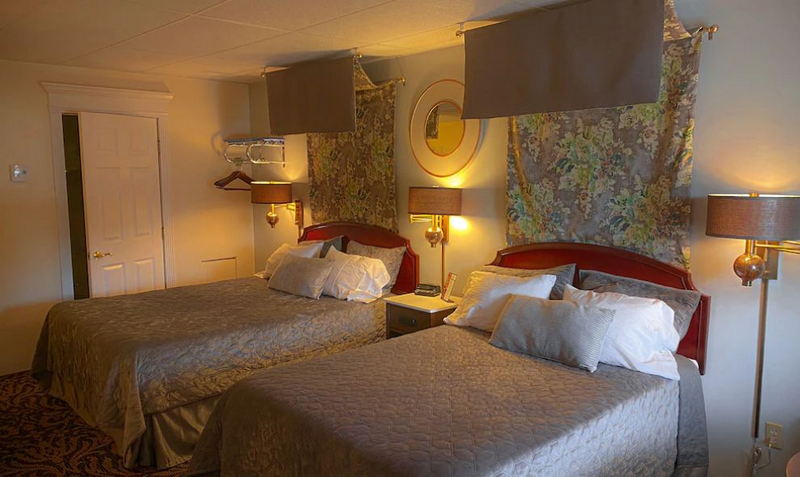 Plaza Motor Motel - Web Listing Photo (newer photo)